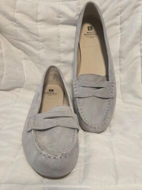 White Mountain Light Gray Suede Penny Loafers 9.5